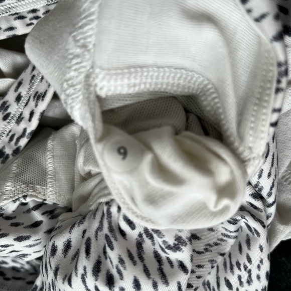 lululemon athletica top - Picture 3 of 10